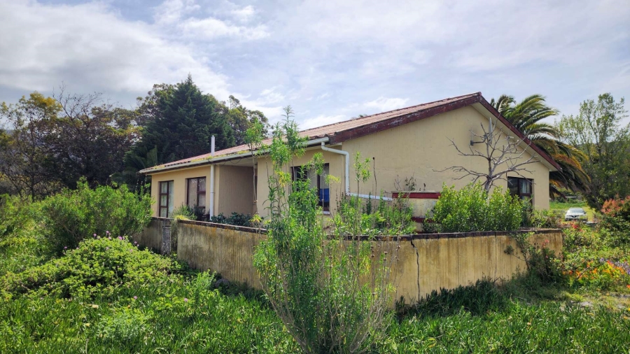 5 Bedroom Property for Sale in Uilenkraalsmond Western Cape